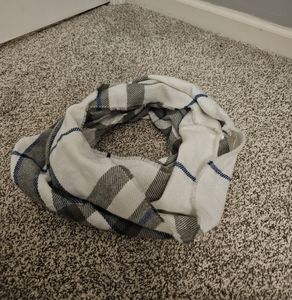 Plaid scarf